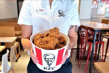 KFC dona 40.000 raciones de comida