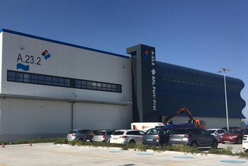 Caprabo estrena su nueva sede en la ZAL Port