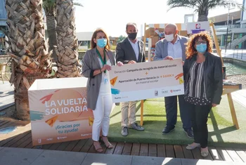 Puerto Venecia entrega material escolar para familias vulnerables
