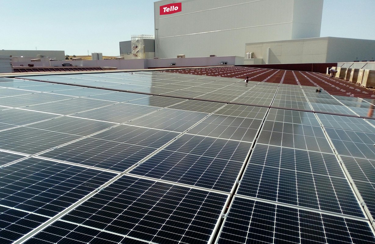 Grupo Tello instala paneles fotovoltaicos en sus instalaciones
