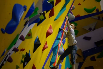 El centro de escalada Climbat X-Madrid inaugura una nueva sala