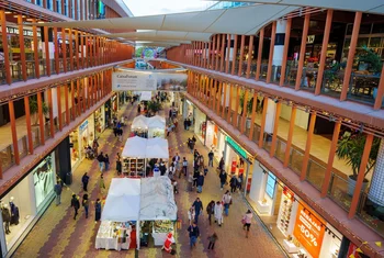 Torre Sevilla acoge una nueva edición de Toy Street Market