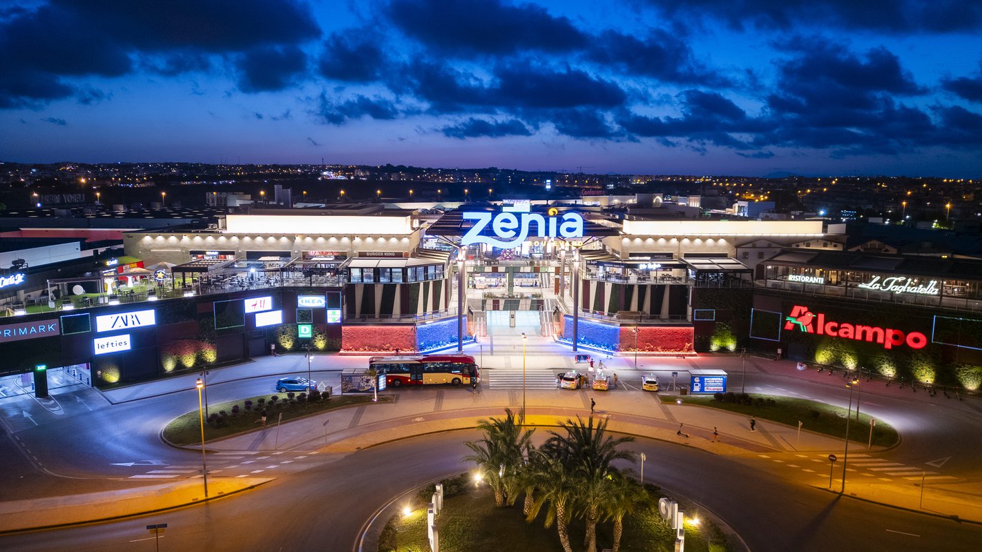 Zenia Boulevard estrena zona de restauración con cuatro nuevas marcas