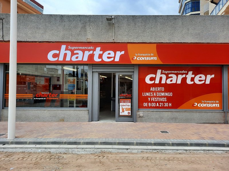 Charter abre dos nuevos supermercados en las provincias de Valencia y Ciudad Real