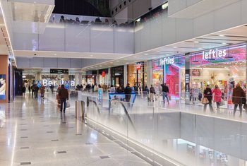 Diagonal Mar recibe la llegada de Rossellimac, la nueva tienda Apple Authorized Reseller
