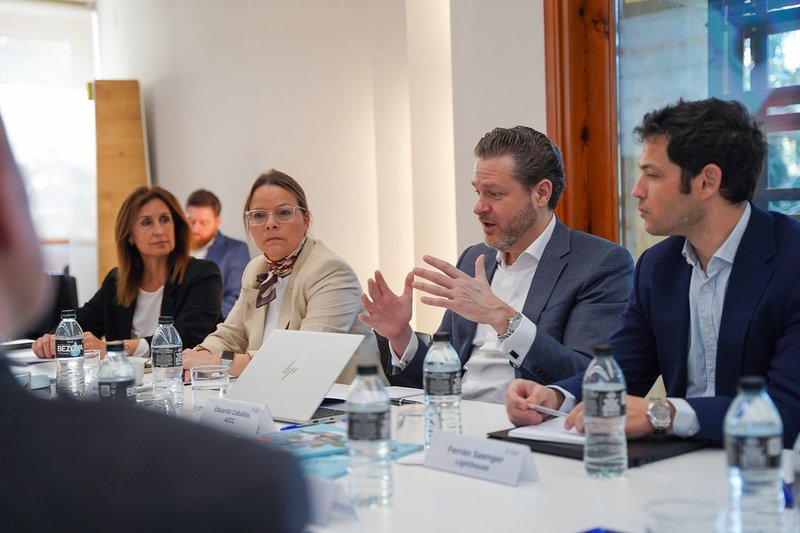 eduardo ceballos presidente de la aecc