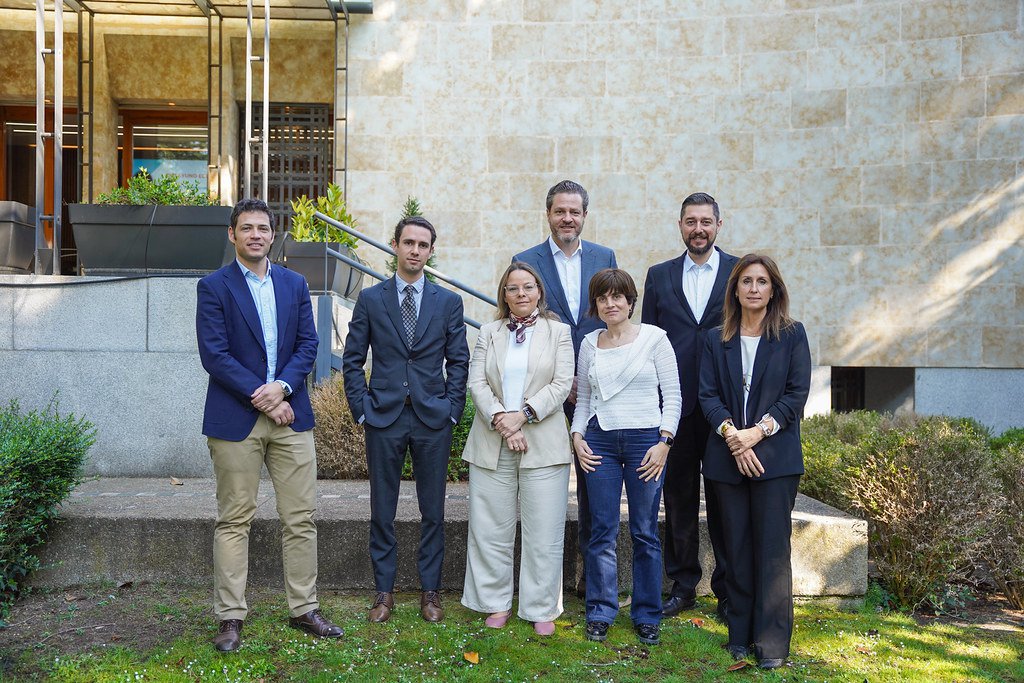De I a D: Ferran Saenger (Lighthouse); Alexandre Lima (Iberian Property); Annalaura Benedetti (MDSR); Eduardo Ceballos (AECC); Teresa Montero (Centros Comerciales); Miguel Santandreu (Indotek) y Mayte Forján (Silicius).