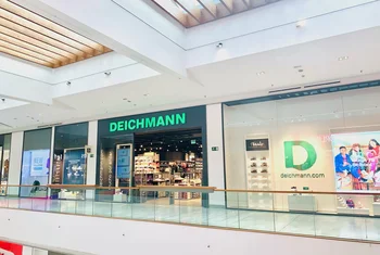 Deichmann renueva su espacio comercial en Los Arcos