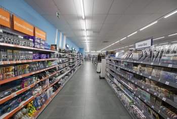 Action alcanza las diez tiendas en la Comunidad Valenciana