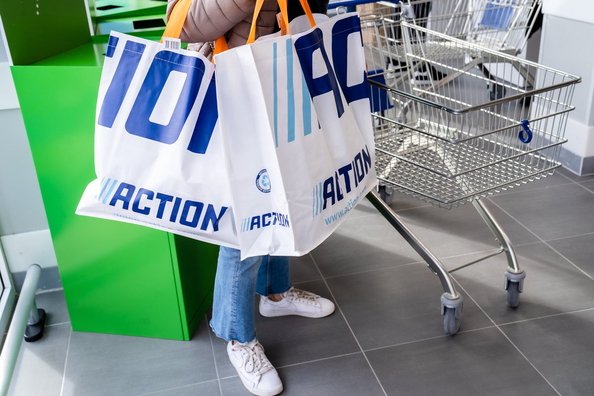 Action se estrena en Almería capital