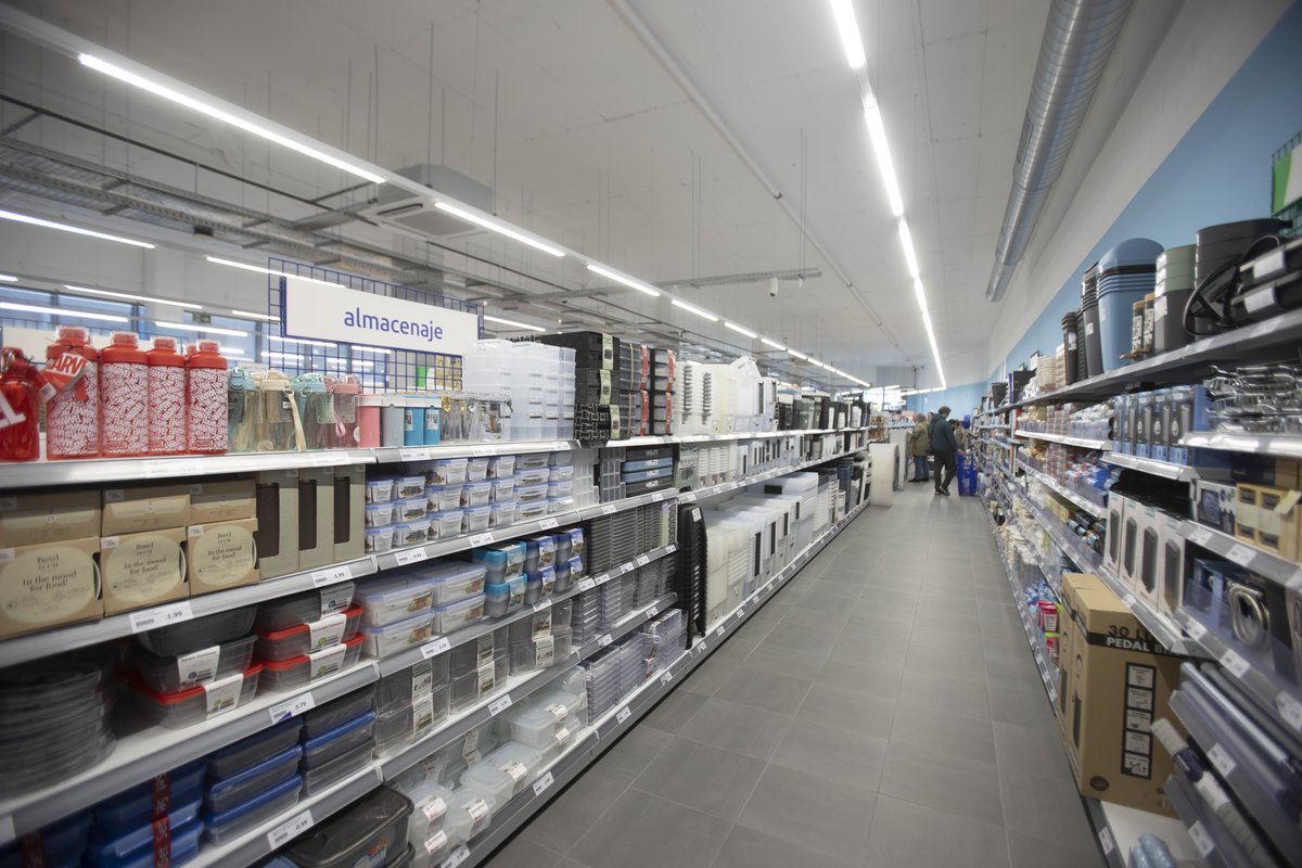 Action aterriza en Cieza con su nueva apertura