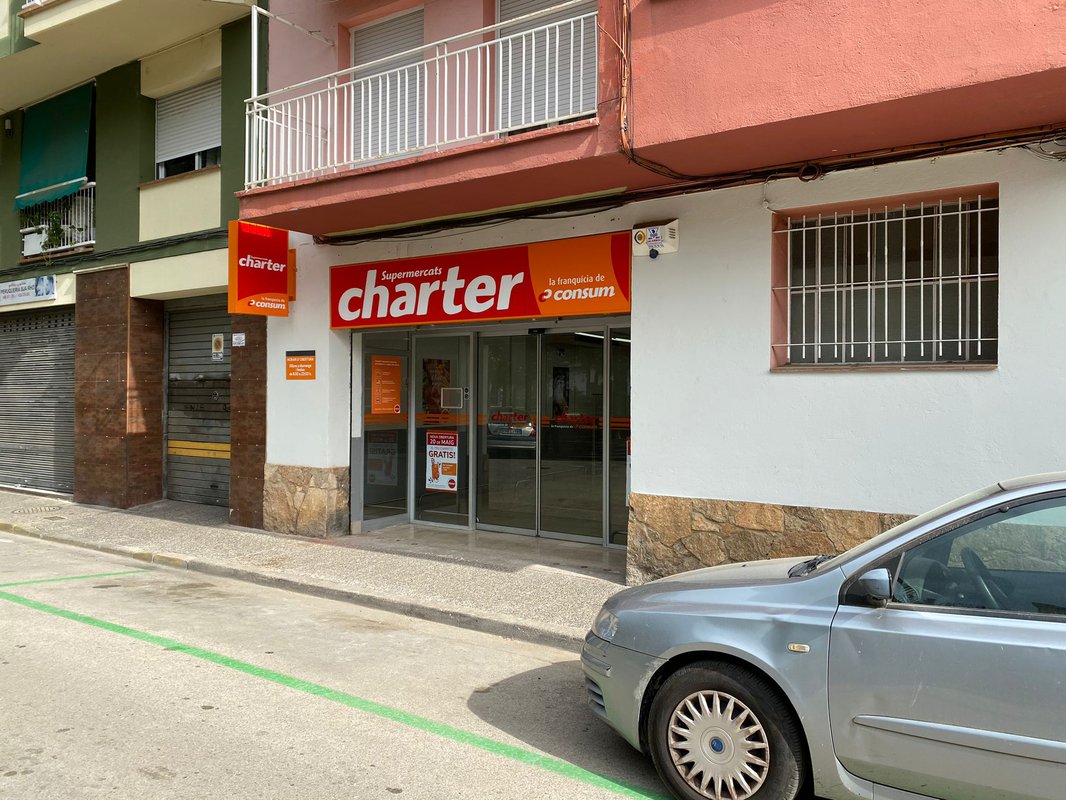 Charter abre un supermercado en Gerona