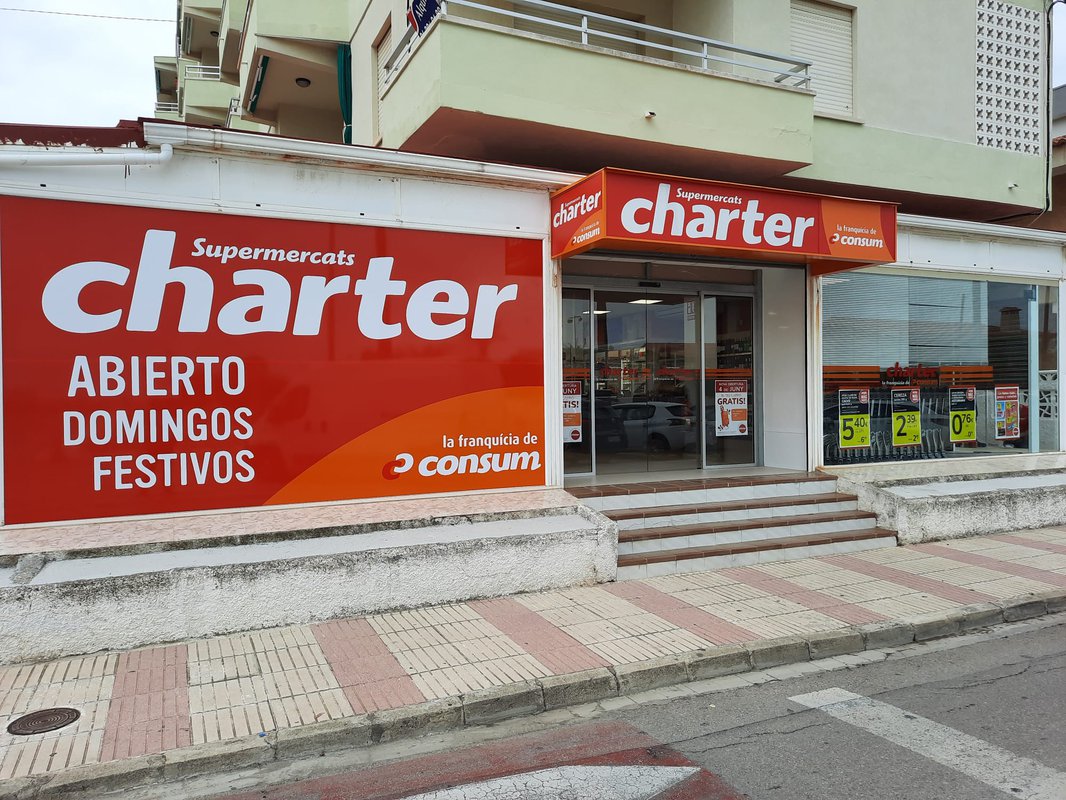 Charter inaugura dos supermercados en Tarragona y Valencia