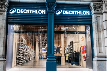 Decathlon lleva su formato City a L’Eixample, Sants y el centro comercial Splau