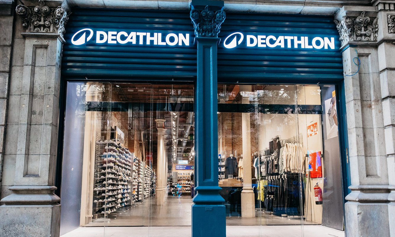Decathlon lleva su formato City a L’Eixample, Sants y el centro comercial Splau
