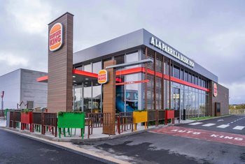 Burger King abre un nuevo local en Torrevieja, superando los 70 millones de inversión en la provincia