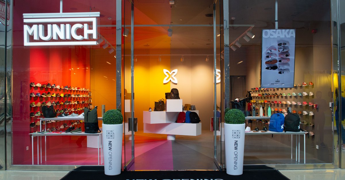 The Outlets abre la primera tienda de Munich Galicia - Revista Centros Comerciales