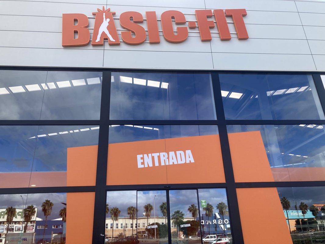 Basic Fit abre un nuevo local de casi 2.500 metros cuadrados en Málaga