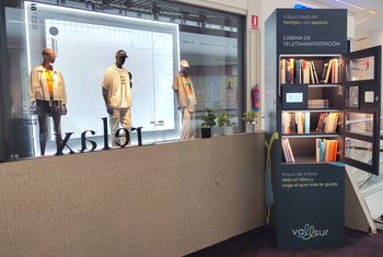 Vallsur instala su primer punto permanente de bookcrossing