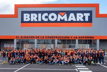 Bricomart reparte 28,5 millones de euros entre sus trabajadores