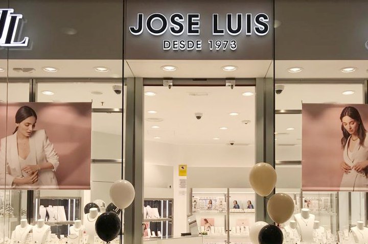 José Luis Joyerías reabre sus puertas en el centro comercial Alzamora