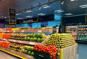 Ahorramas factura 2.422 millones y roza los 300 supermercados en 2025