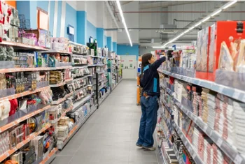 Action aumenta su presencia con cuatro aperturas