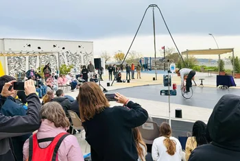 L’illa Diagonal lleva el circo al Hospital Sant Joan de Déu