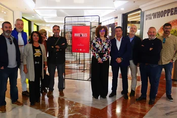 Bahía Sur inaugura la exposición fotográfica 'Invisibles'