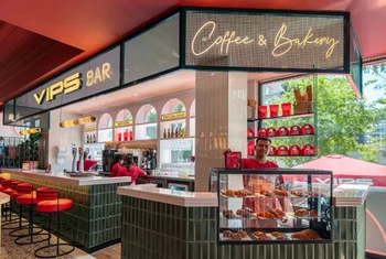 VIPS estrena en Madrid su primer restaurante con una barra 100% bakery