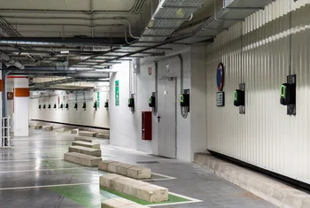 McArthurGlen Málaga renueva sus puntos de recarga con 32 cargadores Wallbox