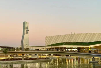 La tienda oficial del Sevilla FC abre en el centro comercial Lagoh