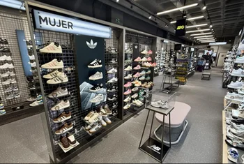 JD suma su tienda número 13 en Barcelona con la apertura en Arenas