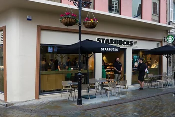 Starbucks se estrena en Gibraltar