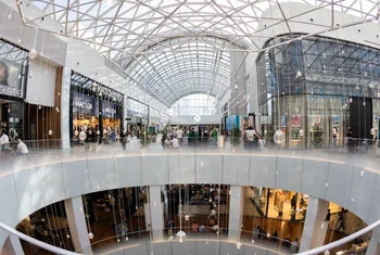 Los domingueros vuelven a Diagonal Mar con shopping, ocio y gastronomía