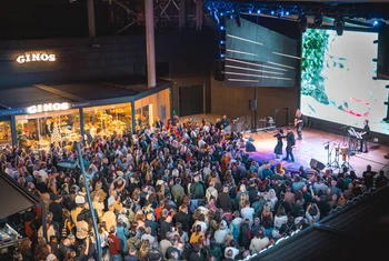 Vialia Vigo celebra su quinto aniversario con un festival