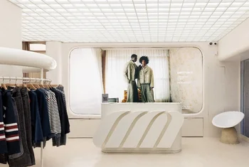 Eme Studios da el salto al retail físico con su primera tienda en Barcelona