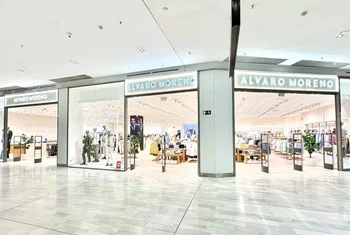 Álvaro Moreno amplía su local en Los Arcos