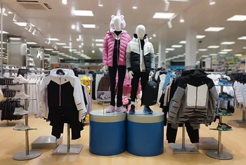 Tenth llega a Andorra con su primera apertura en el centro comercial River