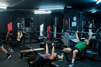 Synergym cierra 2025 con 72,2 millones de ingresos y fija 210 clubes como meta en 2026