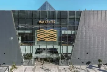 Max Center presenta un espectáculo inmersivo que combina arte digital, sonido y luz