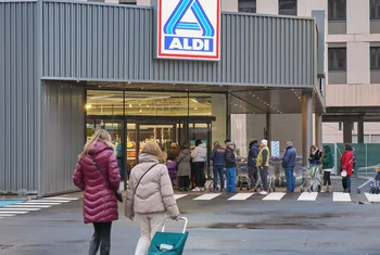 Aldi inaugura su primer supermercado en Burgos