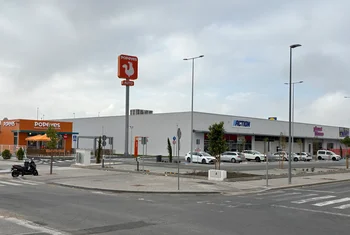 Bogaris Sevilla Norte suma nuevos operadores a su ampliación de 8.000 m2