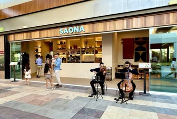 Saona abre su primer restaurante en Thader