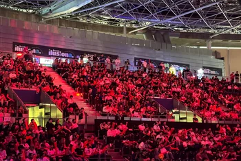El ocio arcade de Ilusiona conecta con el universo de los esports en el Madrid Arena