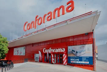 Conforama remodela su establecimiento de Montigalà tras 30 años