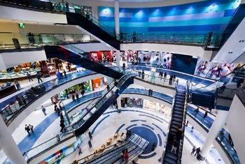 La afluencia a centros comerciales sube un 3,3% en abril en España