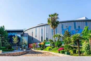 Lefties reabre en Islazul con más de 2.000 m2