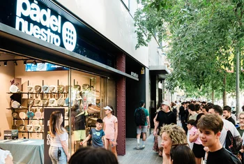 Padel Nuestro abre una flagship store a Barcelona