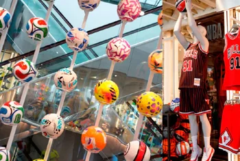 El Corte Inglés renueva su espacio comercial en la Puerta del Sol, 10